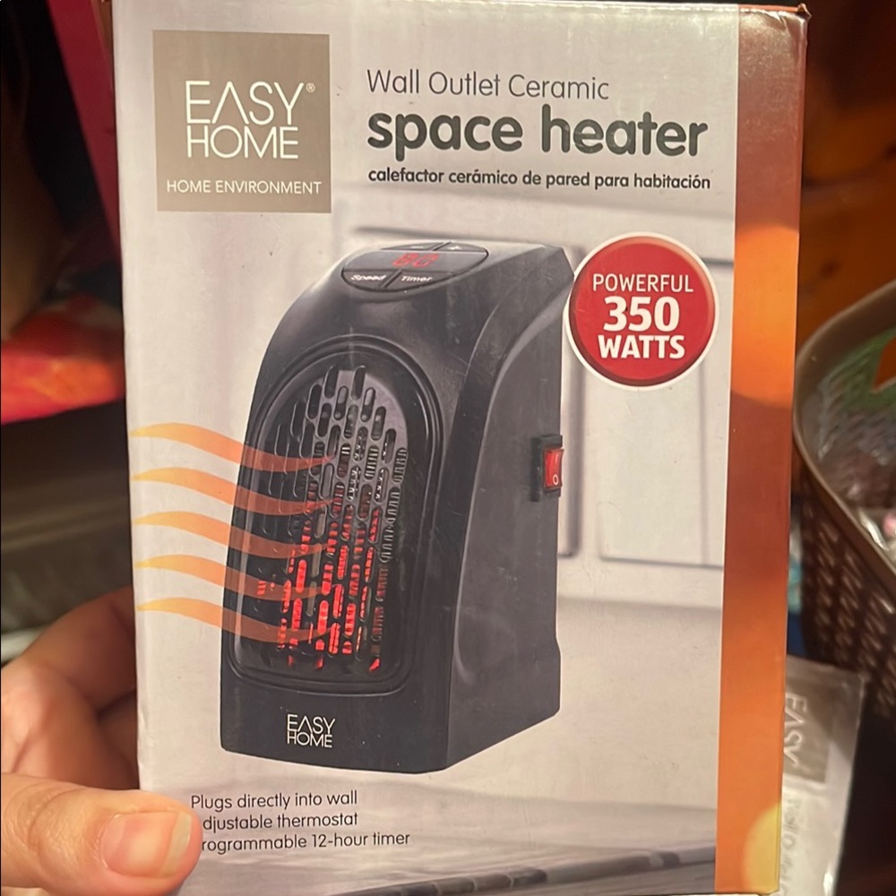 Easy Home wall outlet Ceramic Space Heater - Black